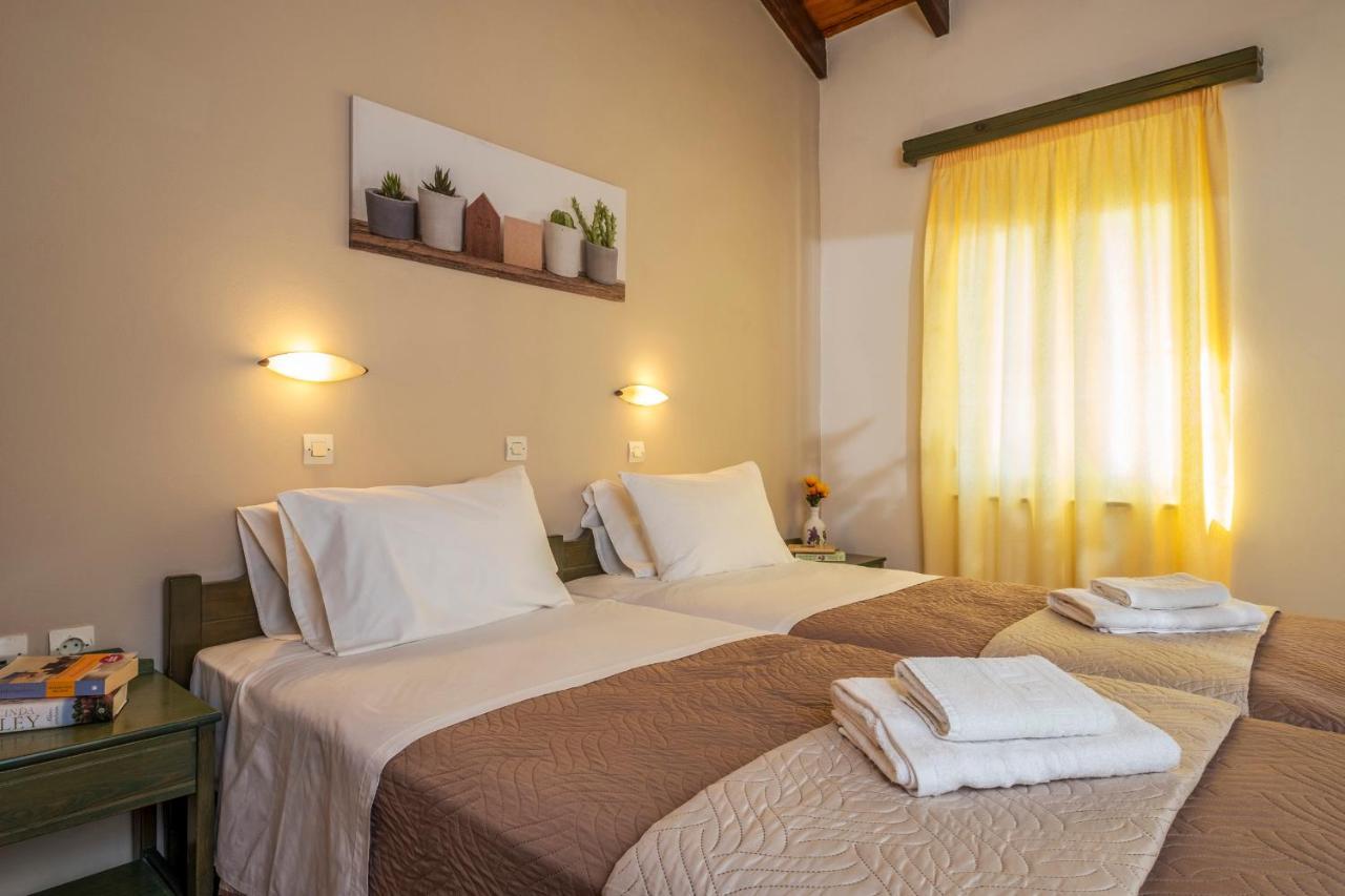 Theos Village Aparthotel Kato Daratso