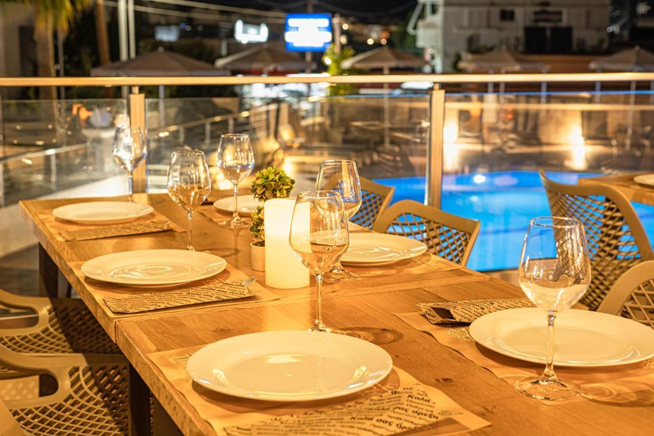 Theos Village Aparthotel 3*