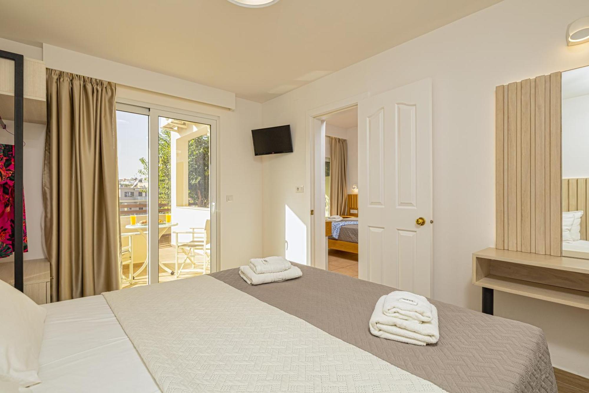 Theos Village 3*