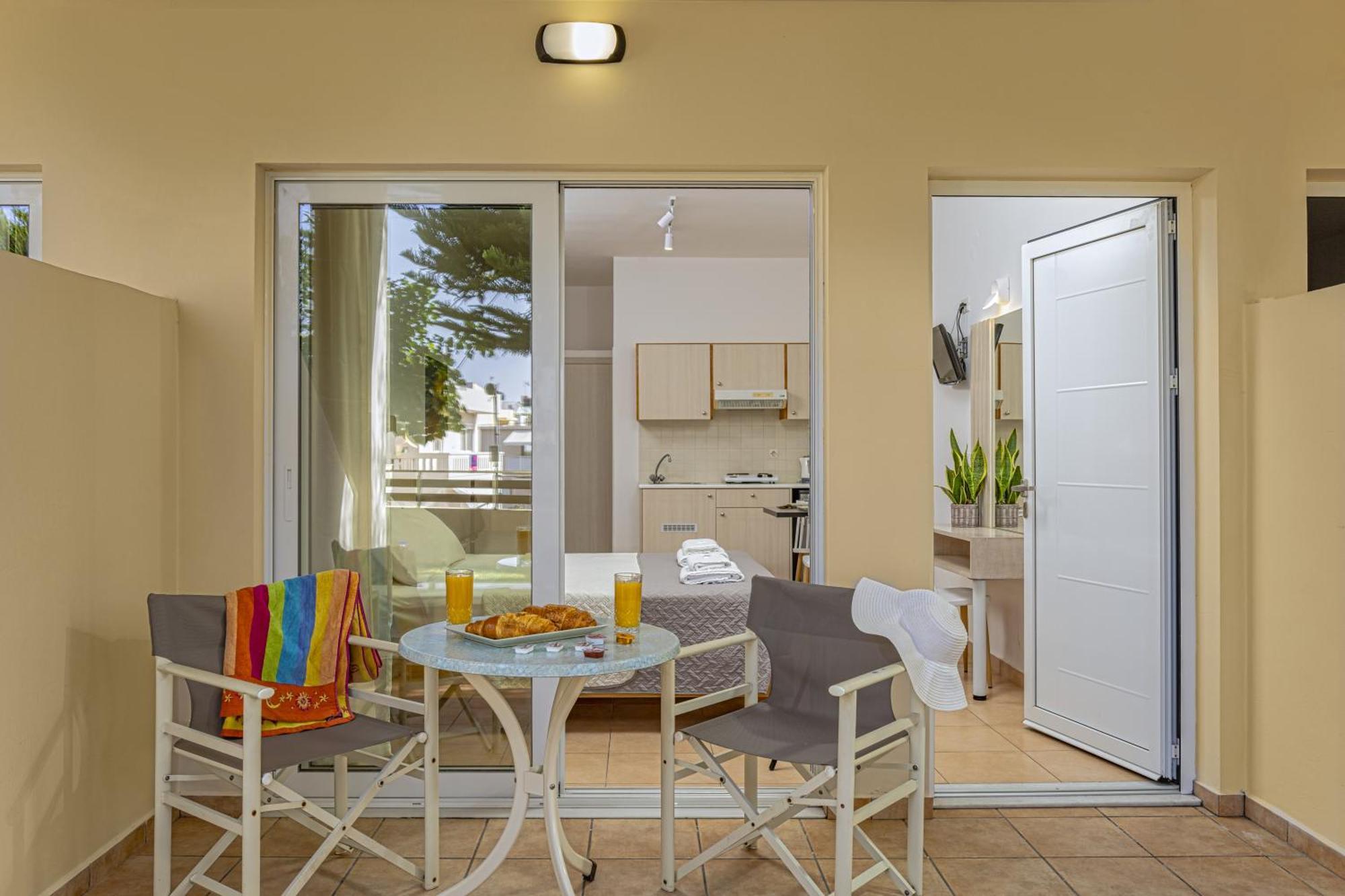 Theos Village 3* Kato Daratso