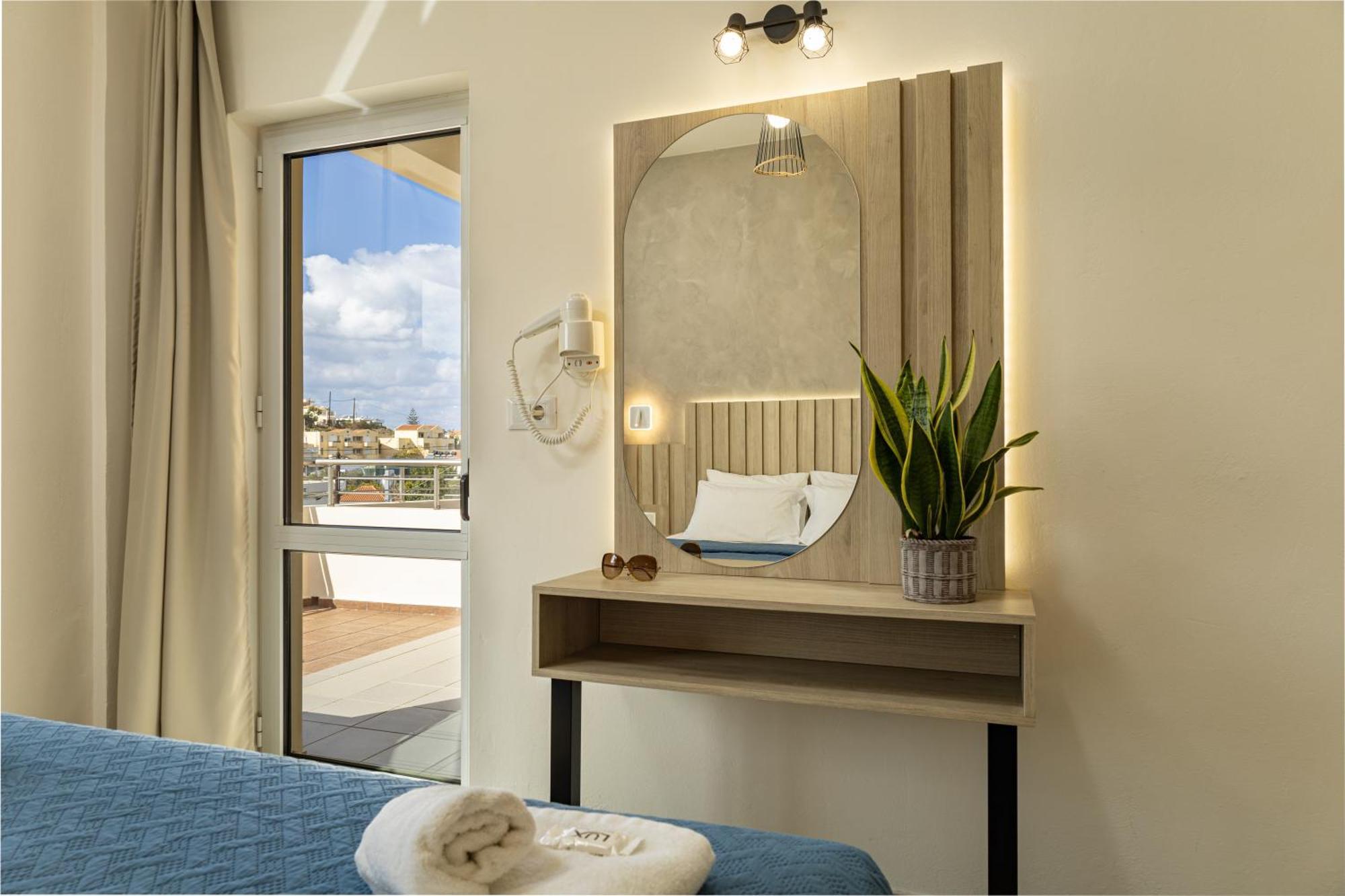 Aparthotel Theos Village Kato Daratso