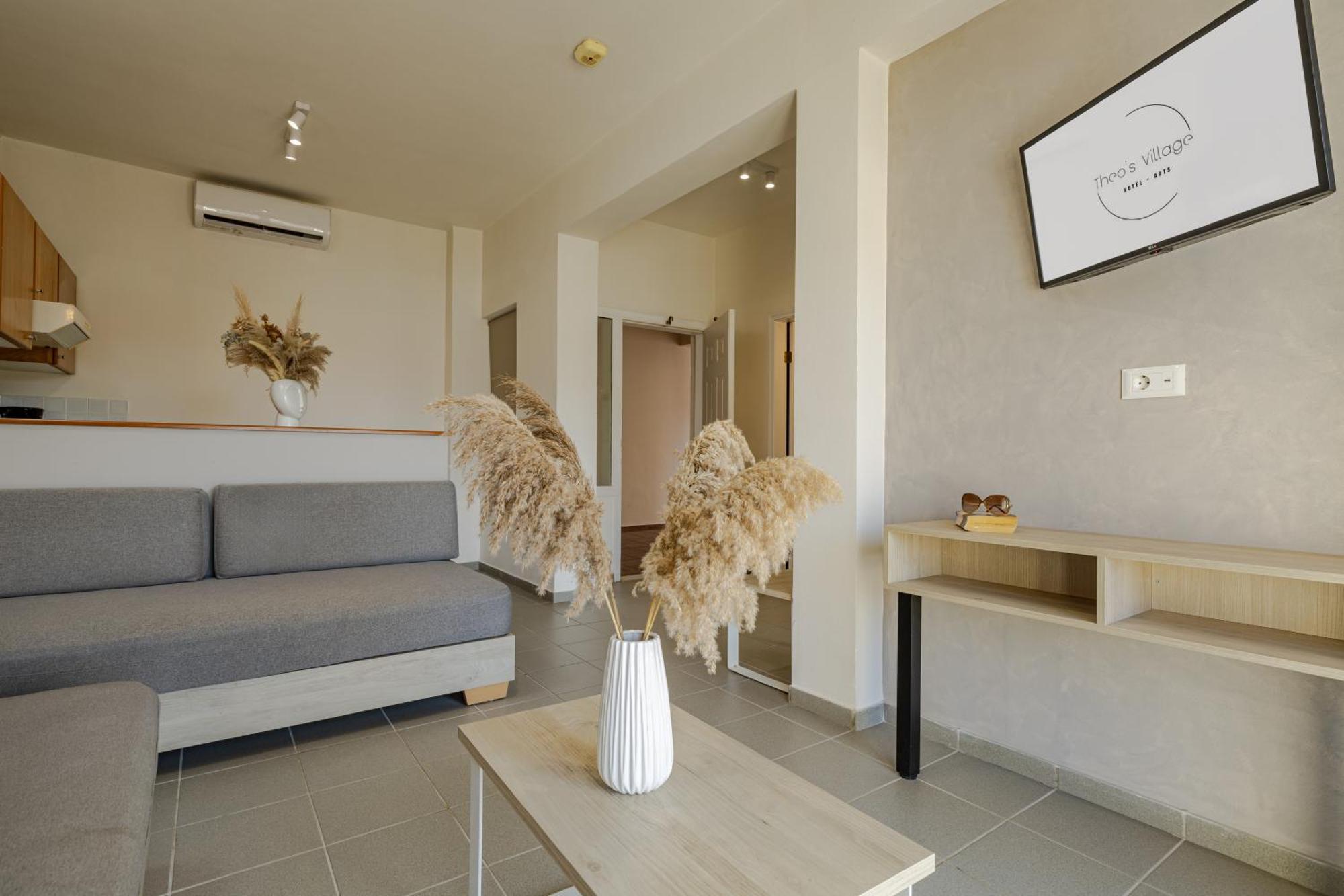 Aparthotel Theos Village 3*